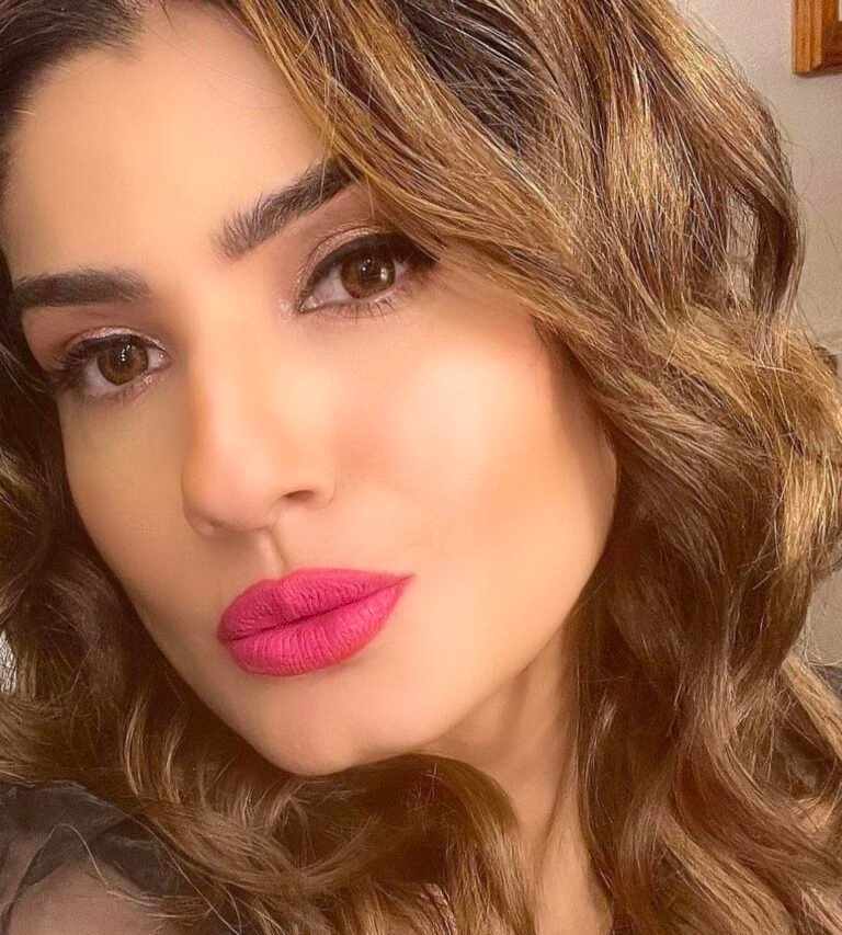 Happy Birthday Raveena Tandon!!