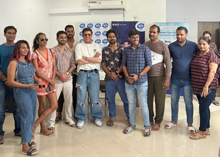 Jimmy Shergill extends support to BIG FM’s Sutta Chod De Na Yaar campaign, visits the Quitsvilla house to motivate participants! Jimmy Shergill extends support to BIG FM’s Sutta Chod De Na Yaar campaign, visits the Quitsvilla house to motivate participants!