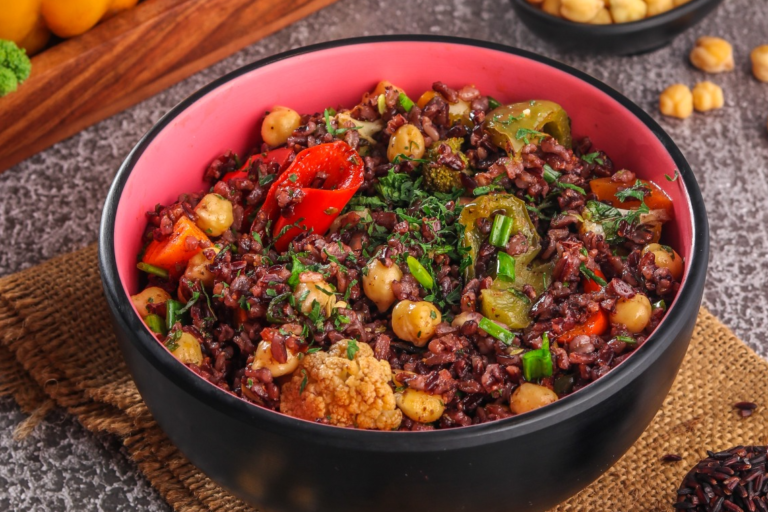 Instafit Cafe’s 21-Day Salad Challenge: A Palava Paradise for Healthy Foodies