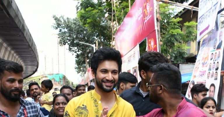 Rohit Saraf Joins The Ganesh Chaturthi Celebrations At Lalbaugcha Raja.