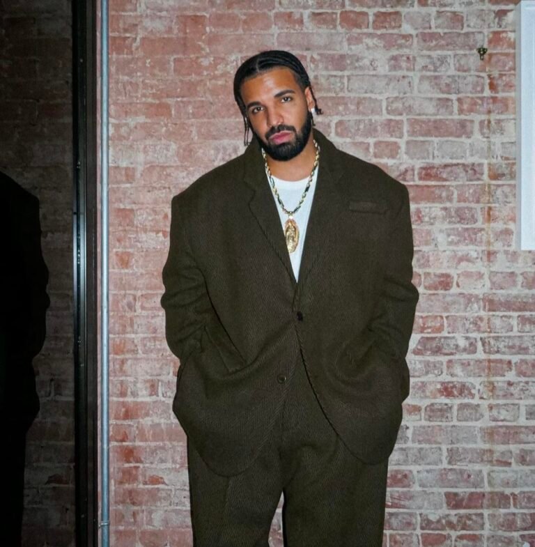 Rapper Drake Mocks Grammys, Calls It ‘Just the Opinion of a Group of People’