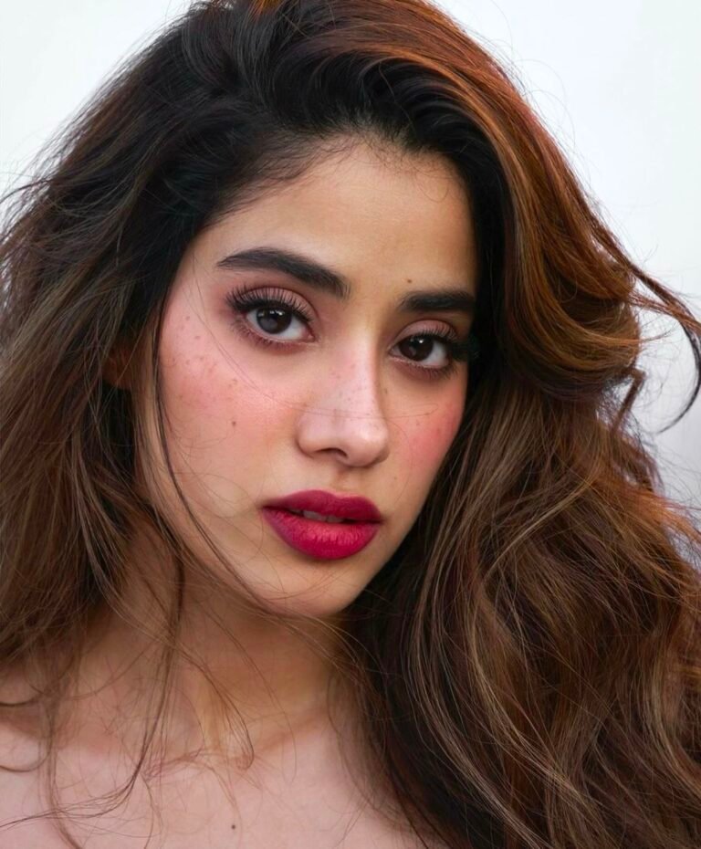 Janhvi Kapoor’s Rumoured Remuneration For Ram Charan’s RC16 will leave you shocked!!
