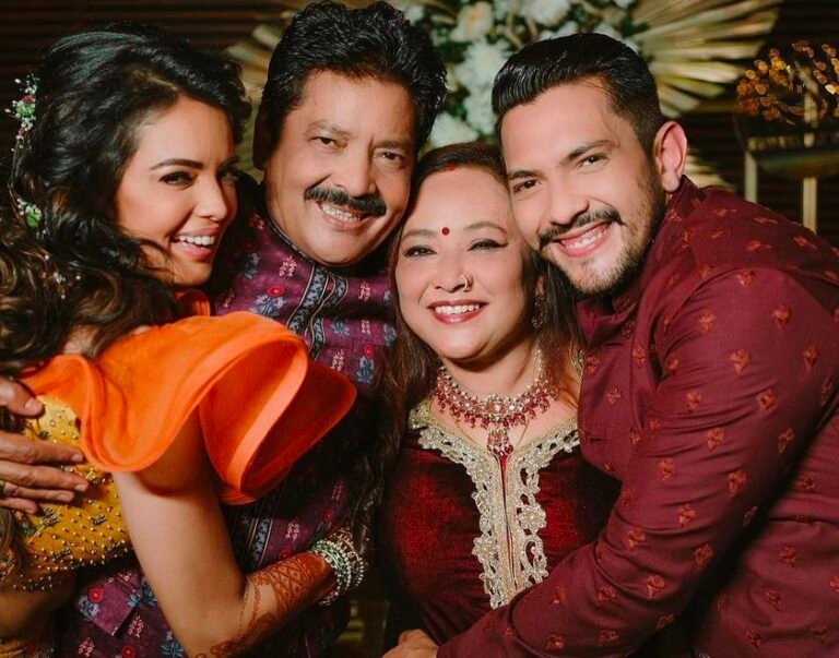 The event manager said that singers have stopped doing shows in colleges because of these untoward incidents #Aditya Narayan.!