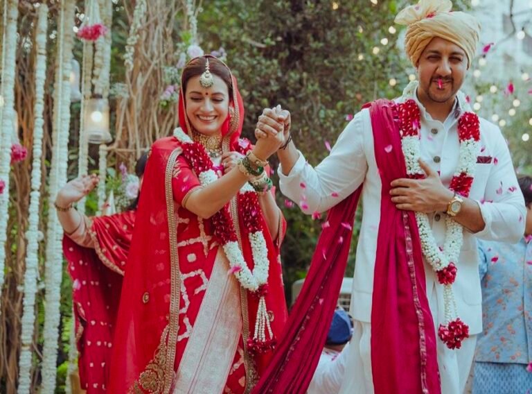 Happy wedding anniversary #Dia Mirza.
