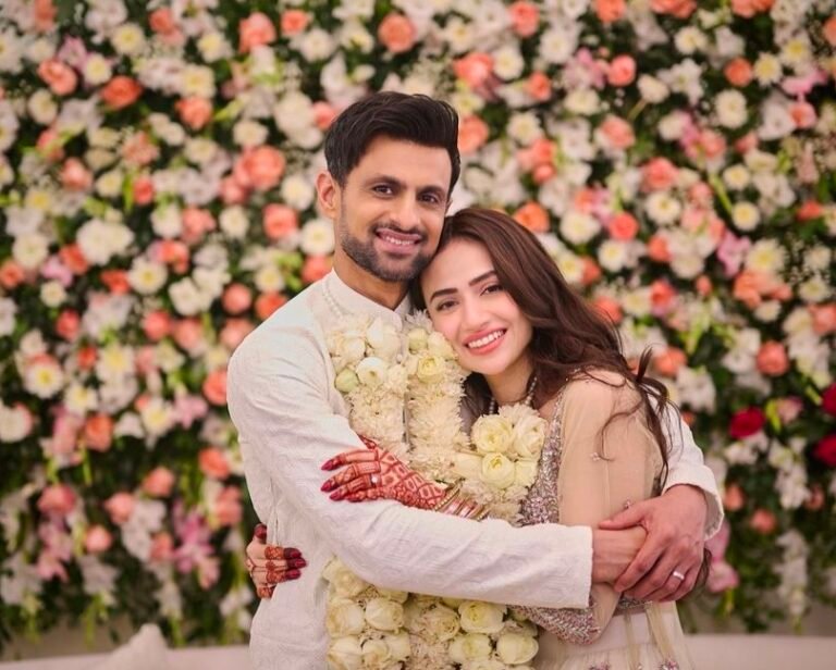 Wife Sana Javed Spotted Supporting Shoaib Malik During Multan Sultans vs Karachi Kings PSL 2024 Match.
