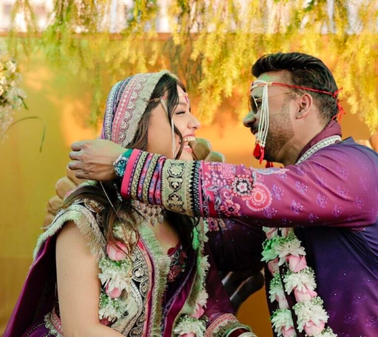 Congratulations!!! Actress Divya Agarwal and Apurva Padgaonkar are officially married now.