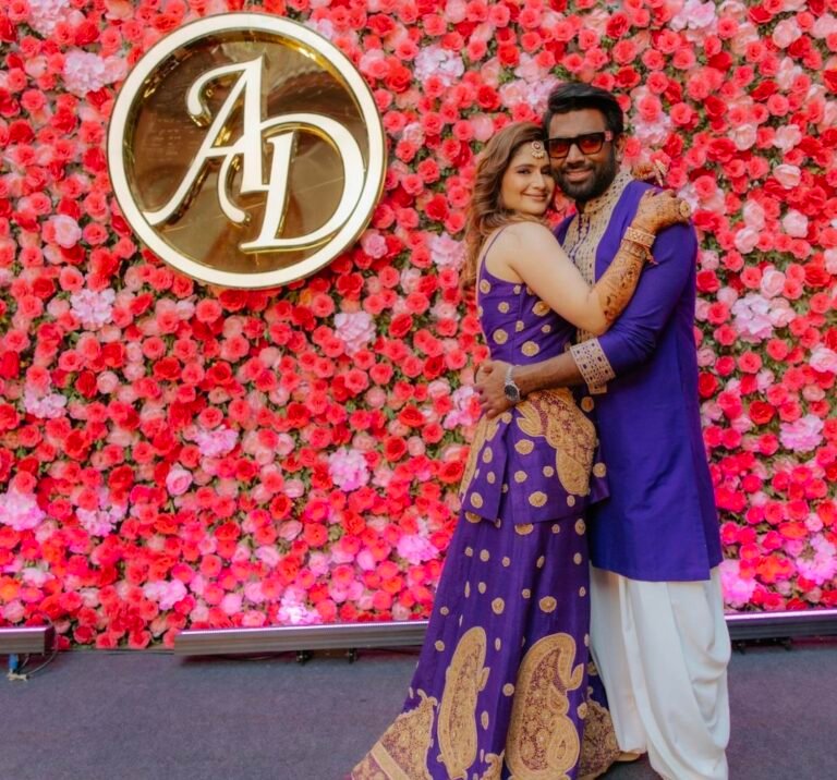 Actress Arti Singh and Dipak Chauhan exchanged vows in Mumbai . Actress Arti Singh and Dipak Chauhan exchanged vows in Mumbai .
