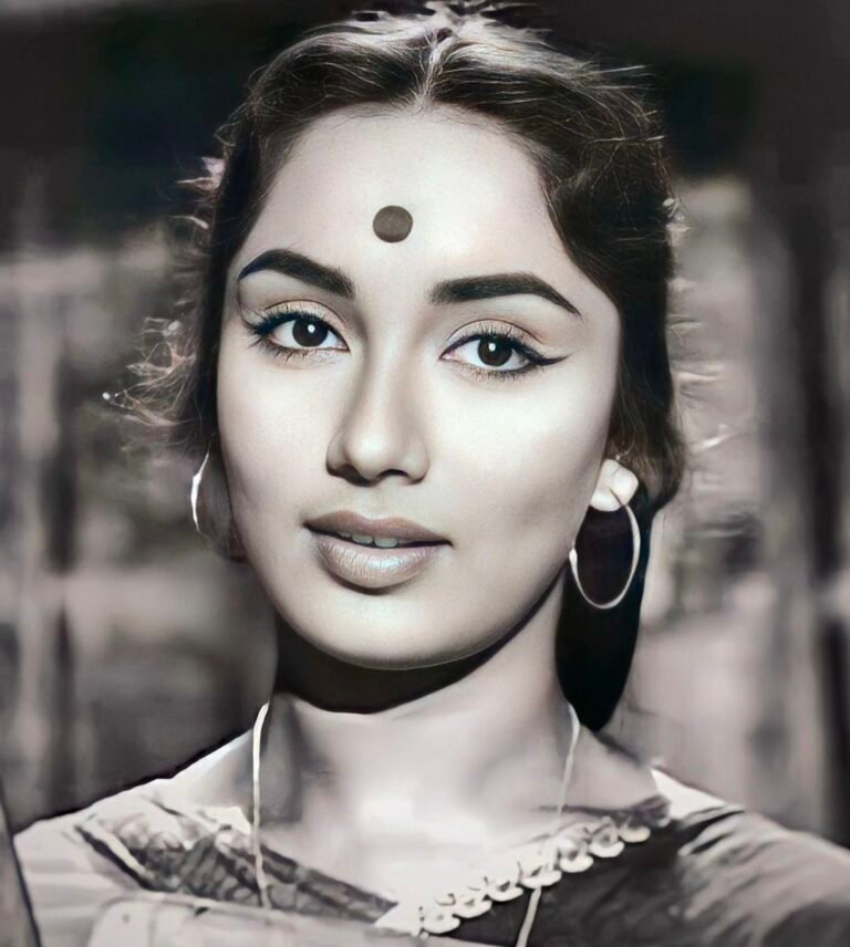 Remembering Sadhana Shivdasani: The Timeless Beauty of Bollywood’s Golden Era.