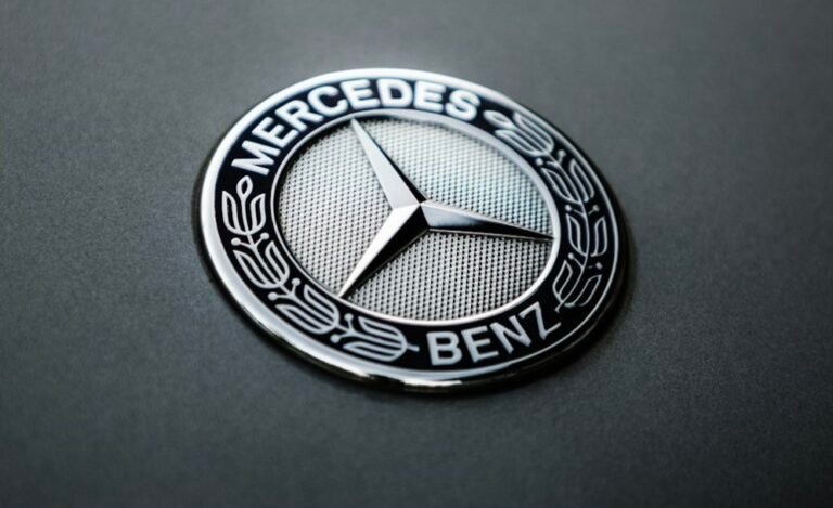 Mercedes-Benz Mercedes-Benz