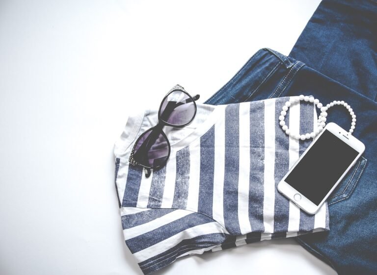 Top 5 Clothing Brands in India: A Blend of Tradition and Modernity