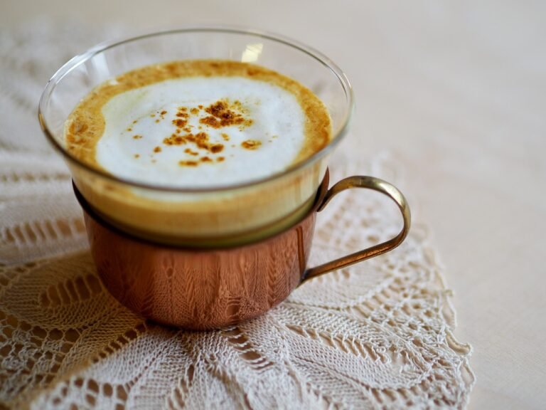 The Benefits of Drinking Turmeric Milk