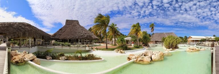Luxury Health Resorts in India: A Retreat for Wellness and Rejuvenation Luxury Health Resorts in India: A Retreat for Wellness and Rejuvenation