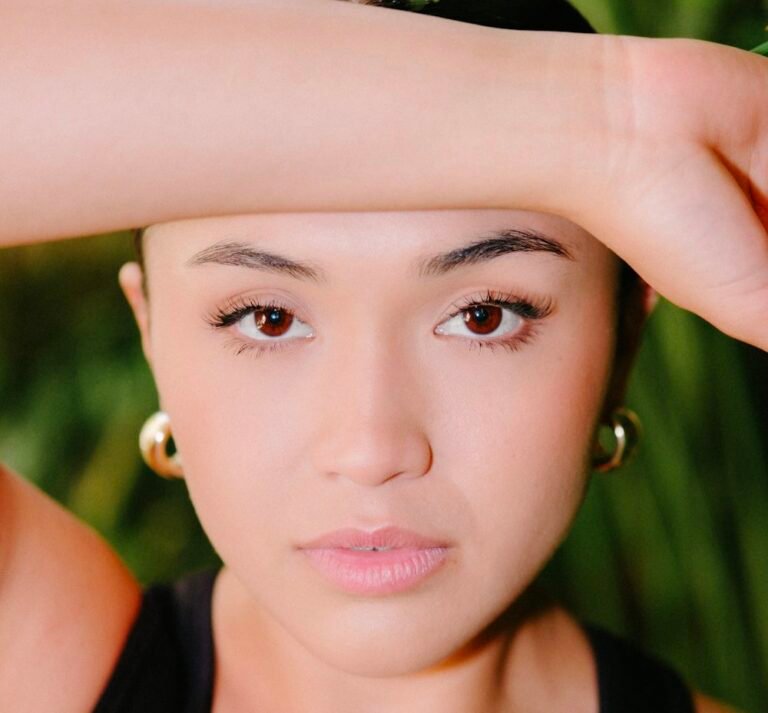 “Exploring the Trend of Sperm Facials: Benefits, Risks, and Celebrity Secrets”