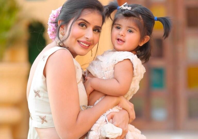 “Charu Asopa Moves to Bikaner with Daughter Ziana Amid Ongoing Rift with Rajeev Sen; Netizens Back Her Bold Stand” “Charu Asopa Moves to Bikaner with Daughter Ziana Amid Ongoing Rift with Rajeev Sen; Netizens Back Her Bold Stand”