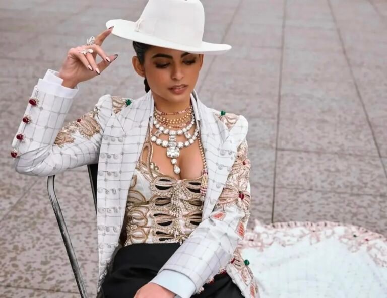 “Isha Ambani Stuns at Met Gala 2025 in Anamika Khanna’s Masterpiece, Merging Tradition with Modern Elegance”