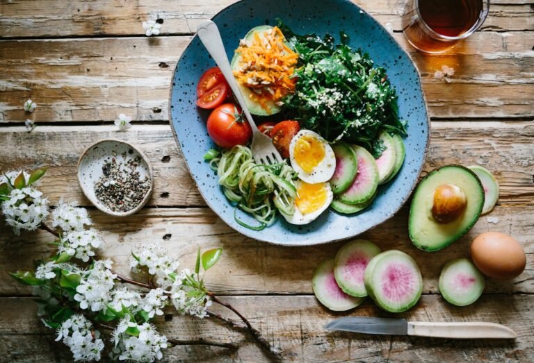 How to Thrive on a Less Yet Healthy Diet: Eat Smart, Live Well