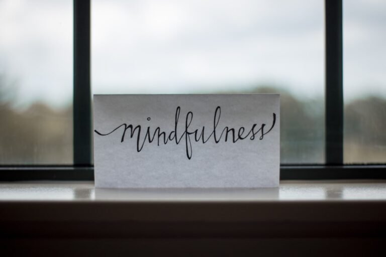 The Benefits of Mindfulness Meditation: A Path to Mental Clarity and Emotional Balance The Benefits of Mindfulness Meditation: A Path to Mental Clarity and Emotional Balance